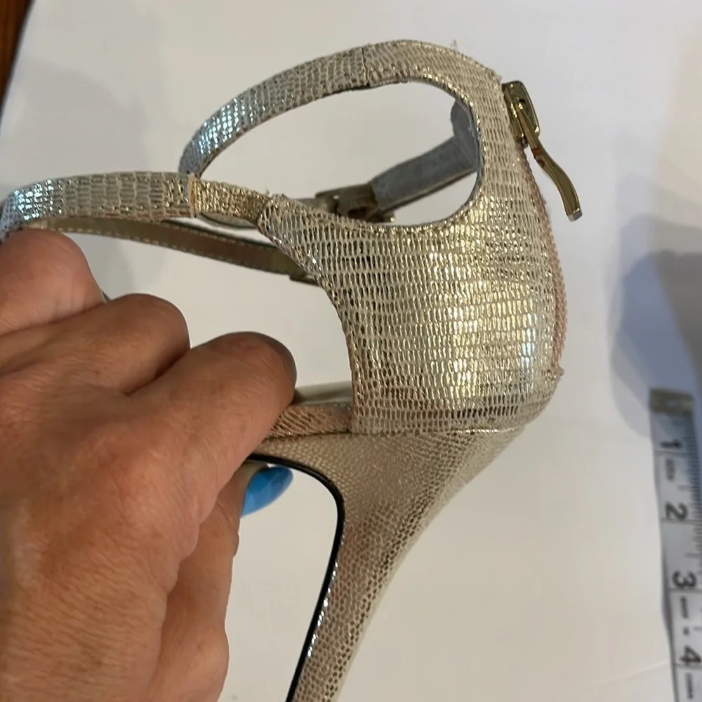 KELLY & KATIE fabric leather GOLD SHIMMER STRAPPY heeled sandals sole size 6